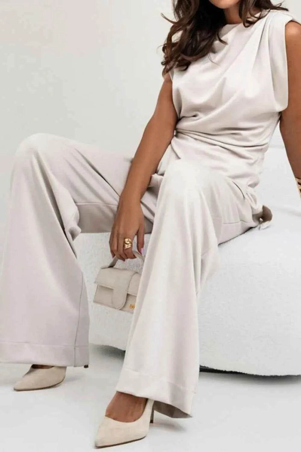 Stylish Round Neck Top and Pants Set - EBYNN