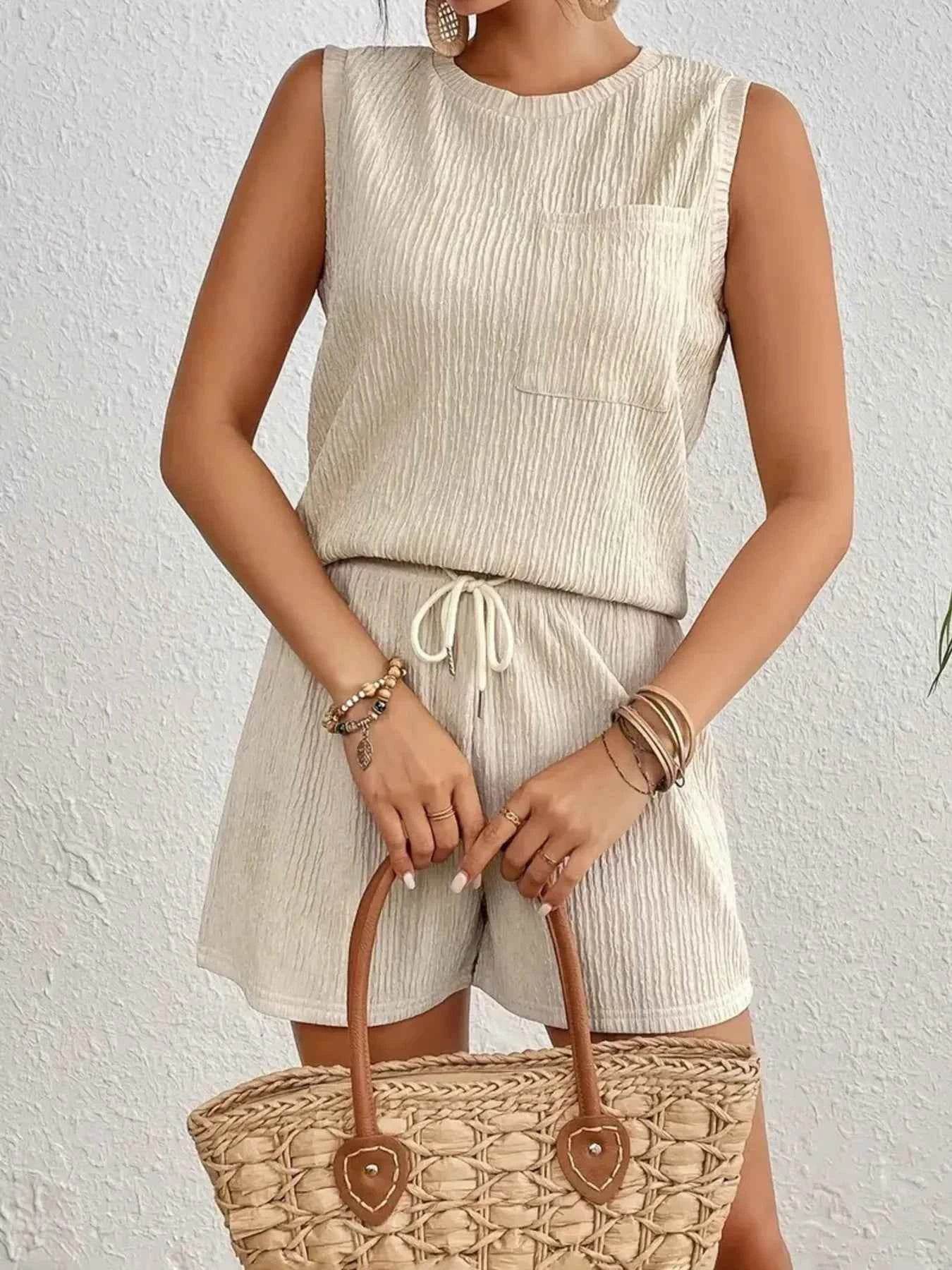 Round Neck Tank Top Set with Matching Shorts for Ultimate Comfort - EBYNN