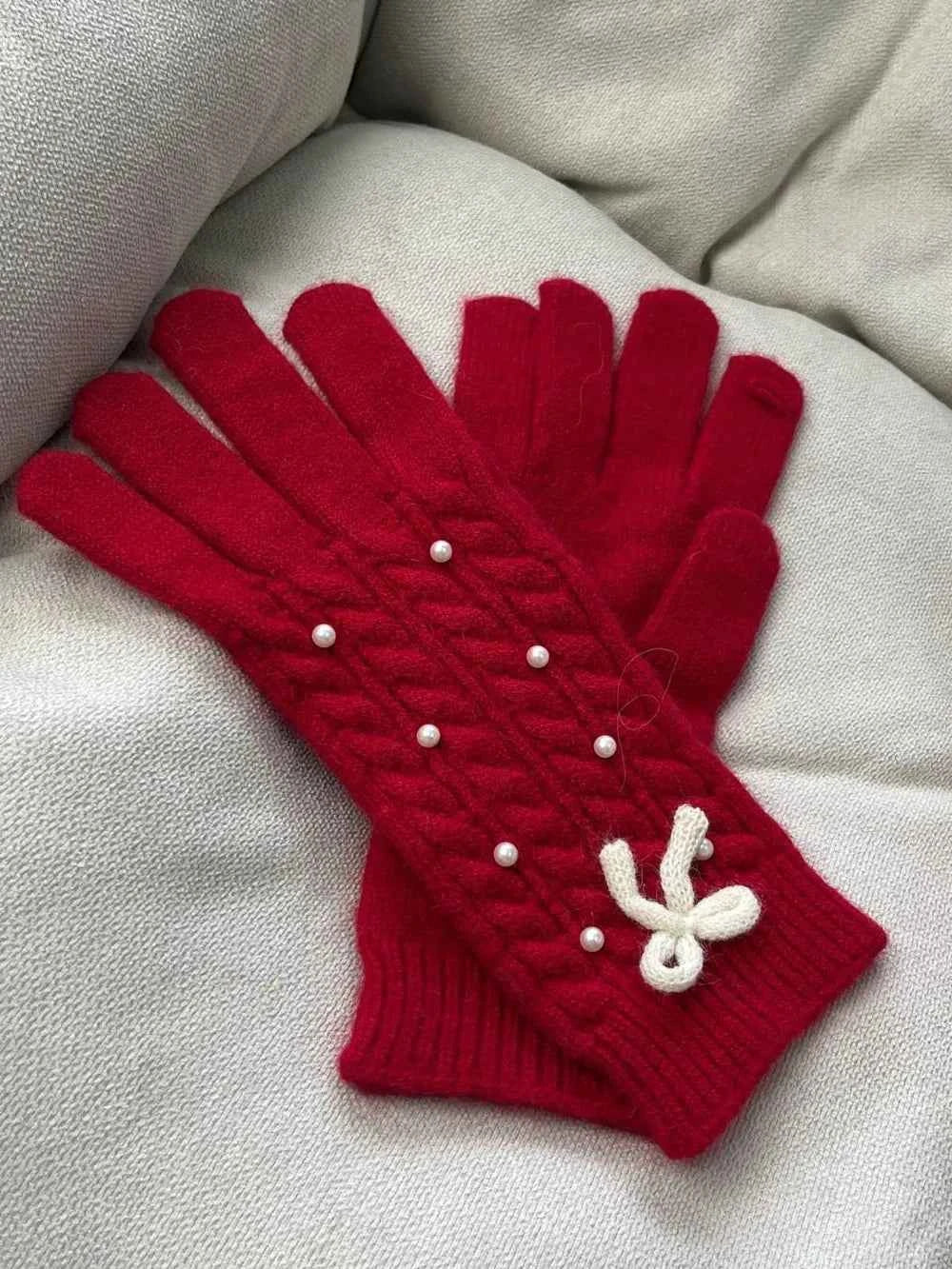 Thermal Pearl Detail Bow Five-Finger Gloves.