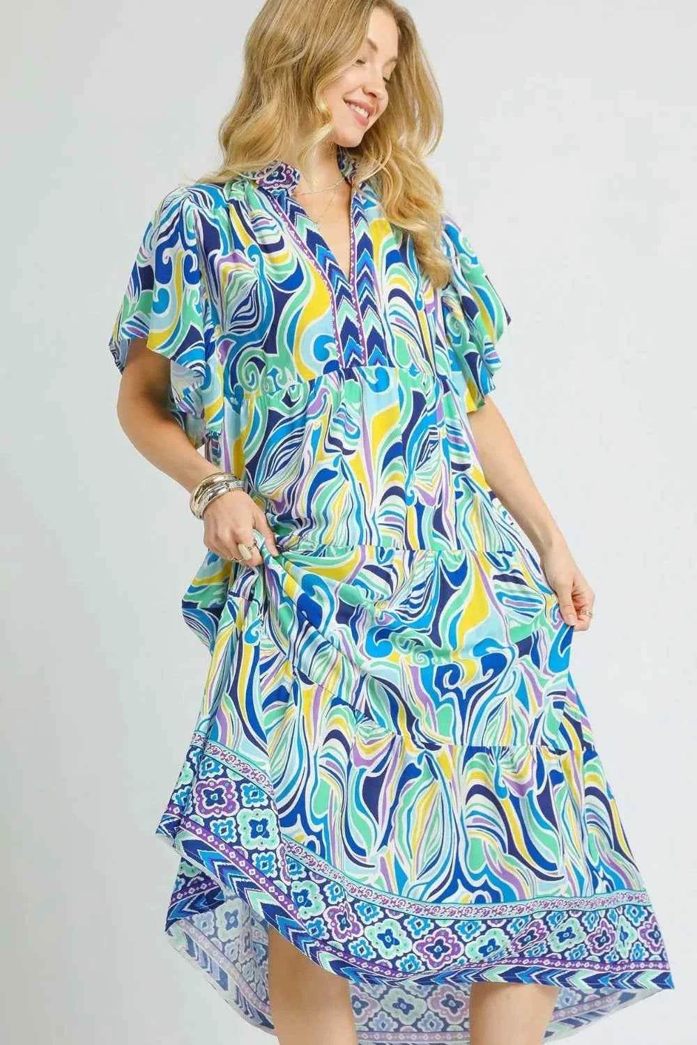Umgee Psychedelic Swirl Printed Short Sleeve Midi Dress.