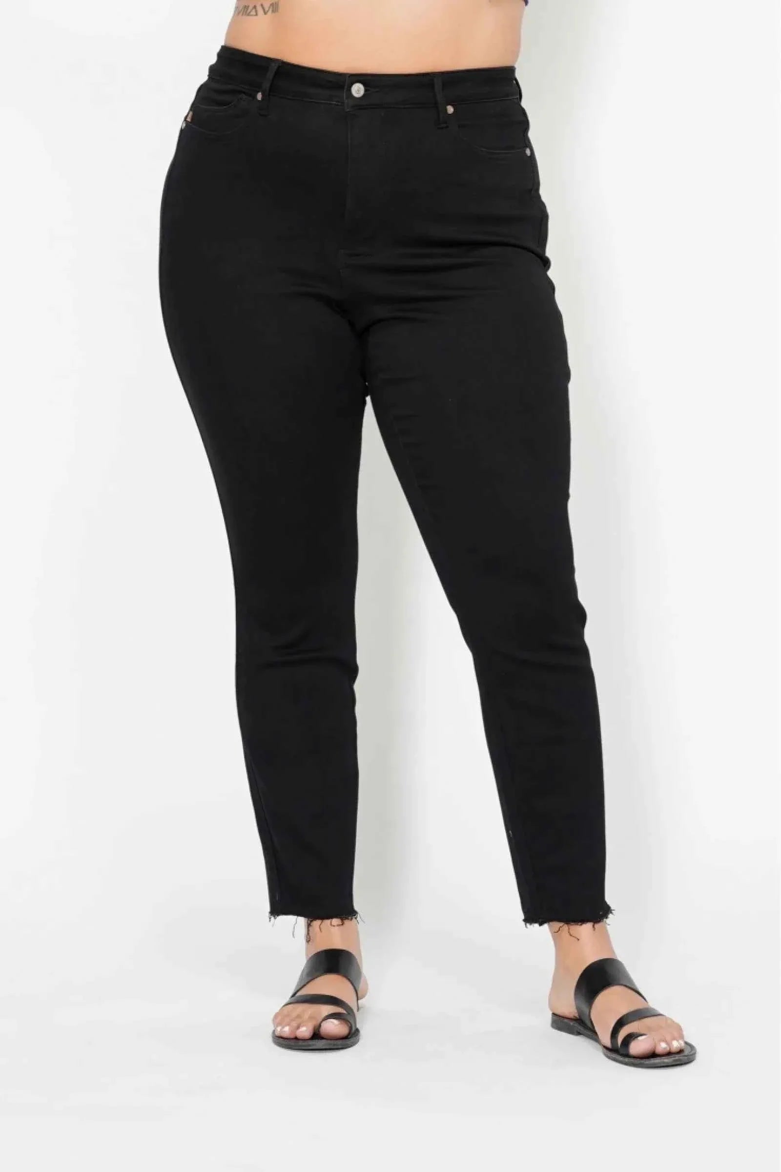 Judy Blue Plus Size High Waisted Tummy Control Skinny Jeans.