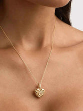 18K Gold-Plated Heart Locket Pendant Necklace.
