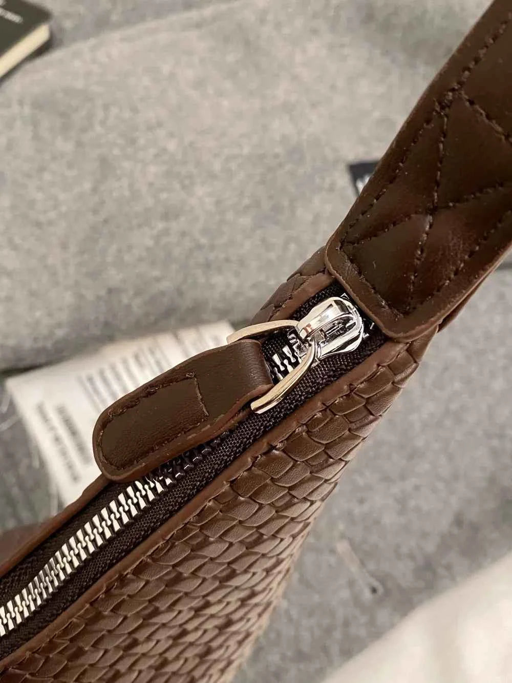 Small Texture PU Leather Shoulder Bag.