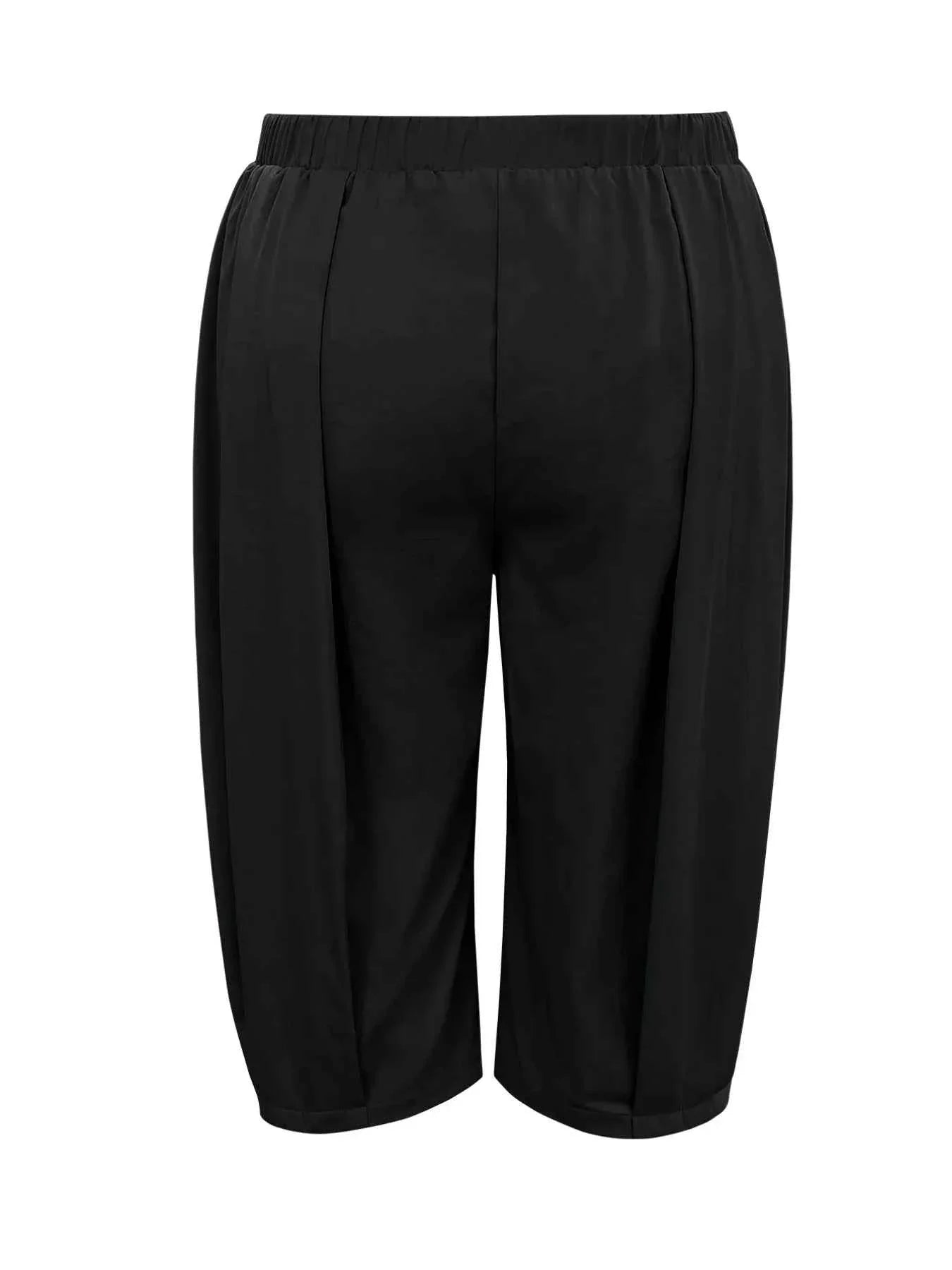 Plus Size Wide Leg Pleated Cropped Pants.