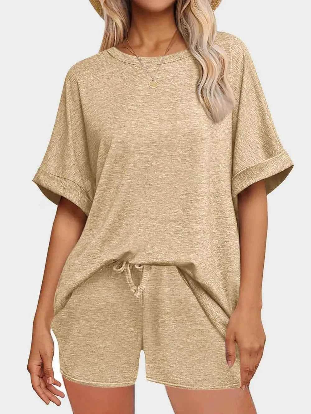 Round Neck T-Shirt and Shorts Set for Comfortable Everyday Wear - EBYNN