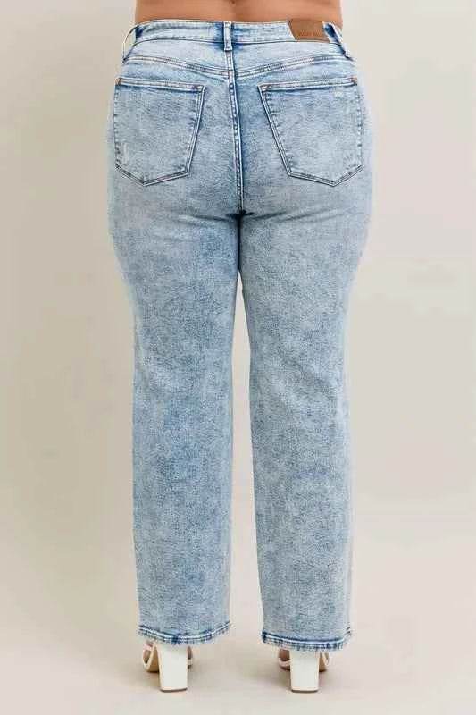 Judy Blue Plus Size High-Waist Mineral Wash 90's Straight Jeans.