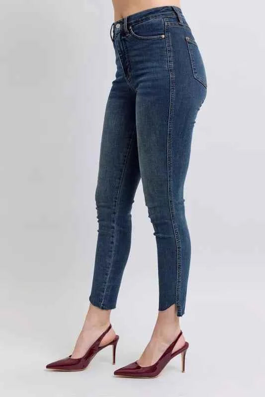 Judy Blue Plus Size High Waist Tummy Control Skinny Jeans.