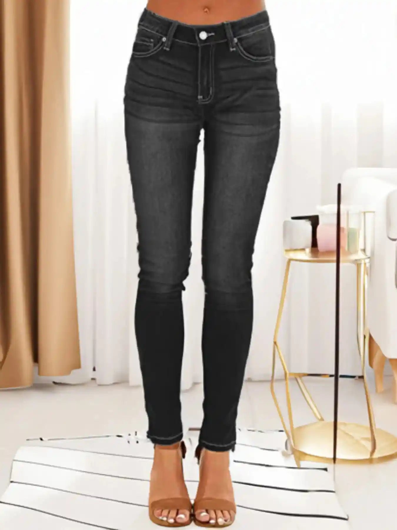 Skinny Fit Washed Jeans.