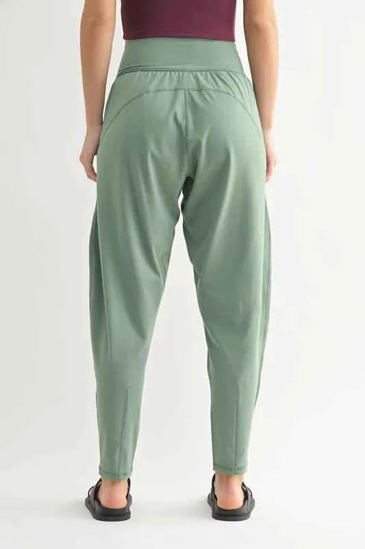 MONO B Flowbarrel High Waist Active Pants.