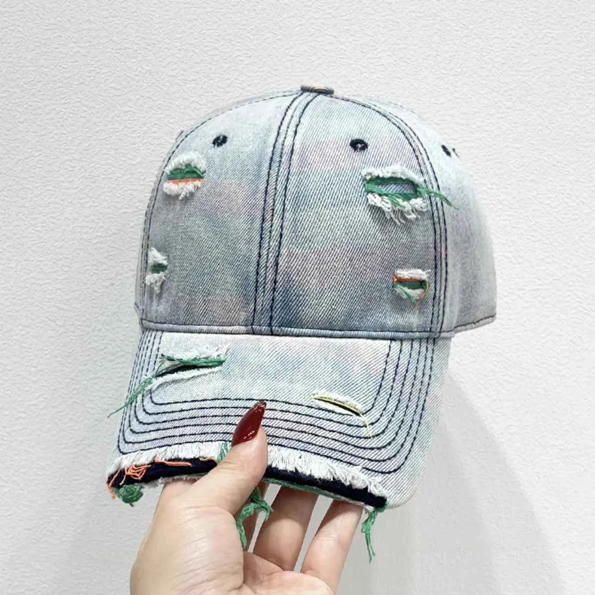 Distressed Adjustable Cotton Baseball Cap.
