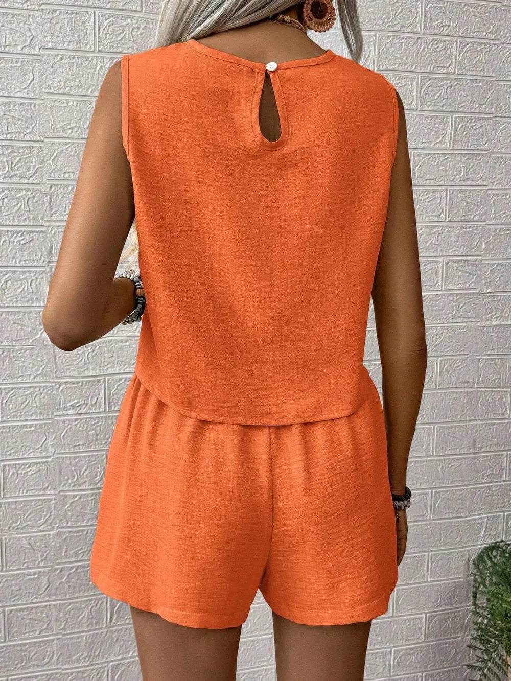 Round Neck Sleeveless Top and Shorts Set - EBYNN