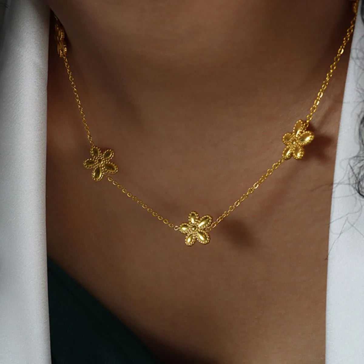 18K Gold-Plated Flower Necklace and Bracelet Set.