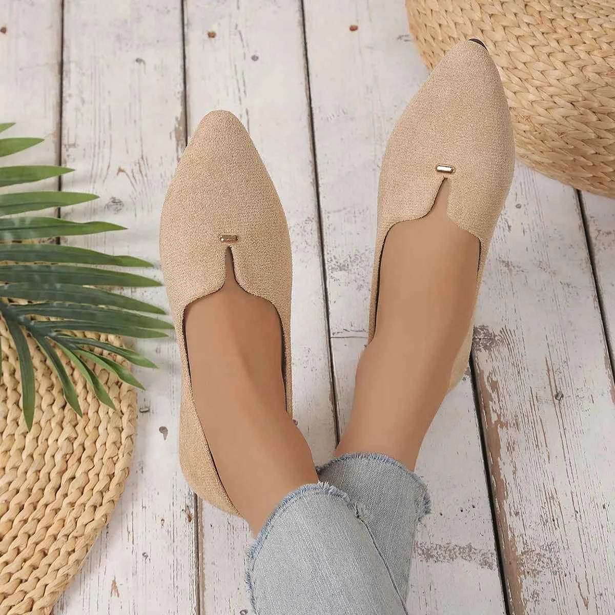 Pointed Toe Flats Slip-Ons for Women.