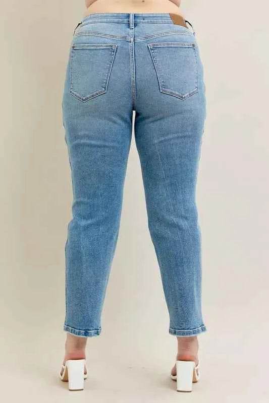Judy Blue Plus Size High-Waist Vintage Straight Jeans.