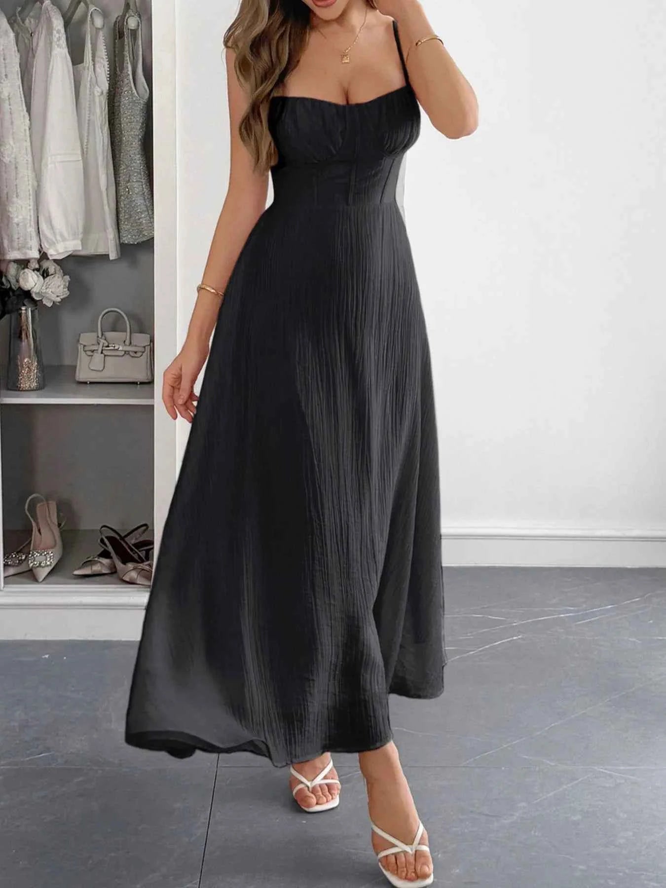 Sweetheart Neck Backless Cami Dress.