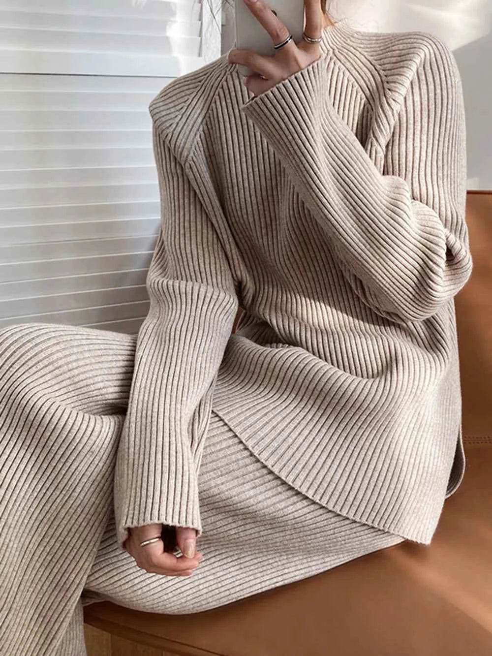 Mock Neck Raglan Sleeve Sweater Set - EBYNN