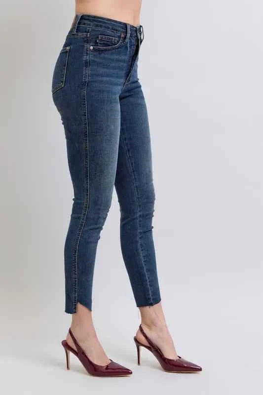 Judy Blue Plus Size High Waist Tummy Control Skinny Jeans.