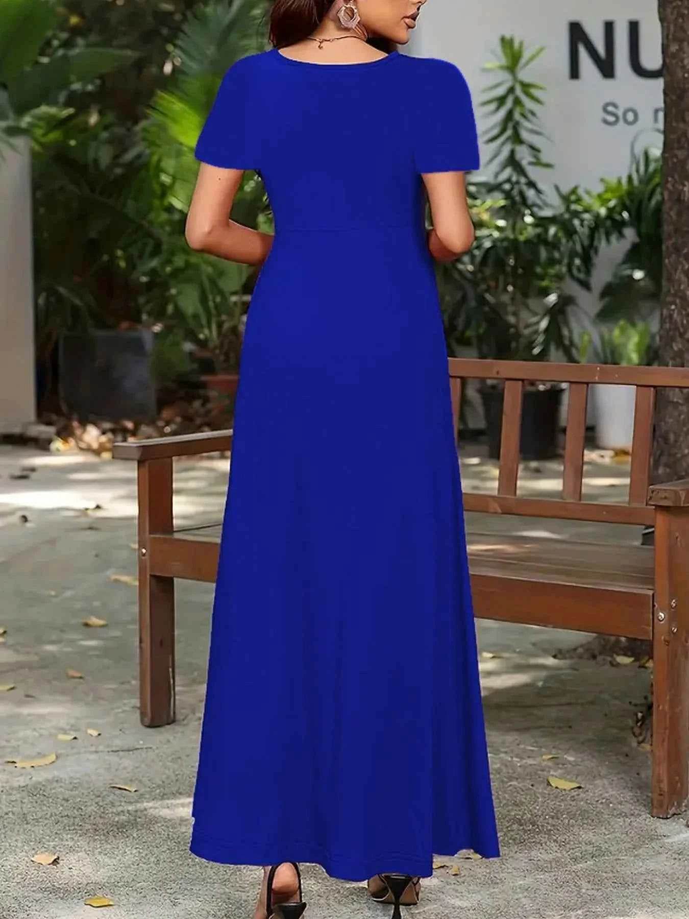 Plus Size A-Line Maxi Dress with Round Neck and Short Sleeves.