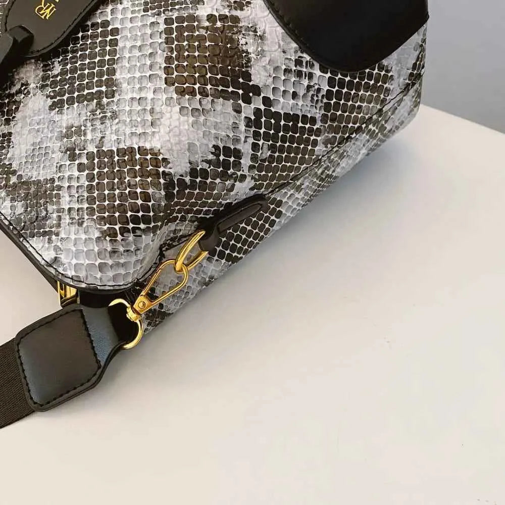 PU Leather Snakeskin Print Crossbody Bag.