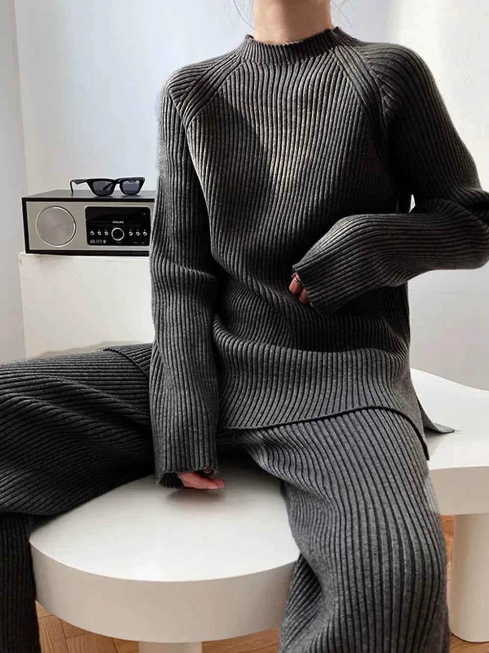 Mock Neck Raglan Sleeve Sweater Set - EBYNN