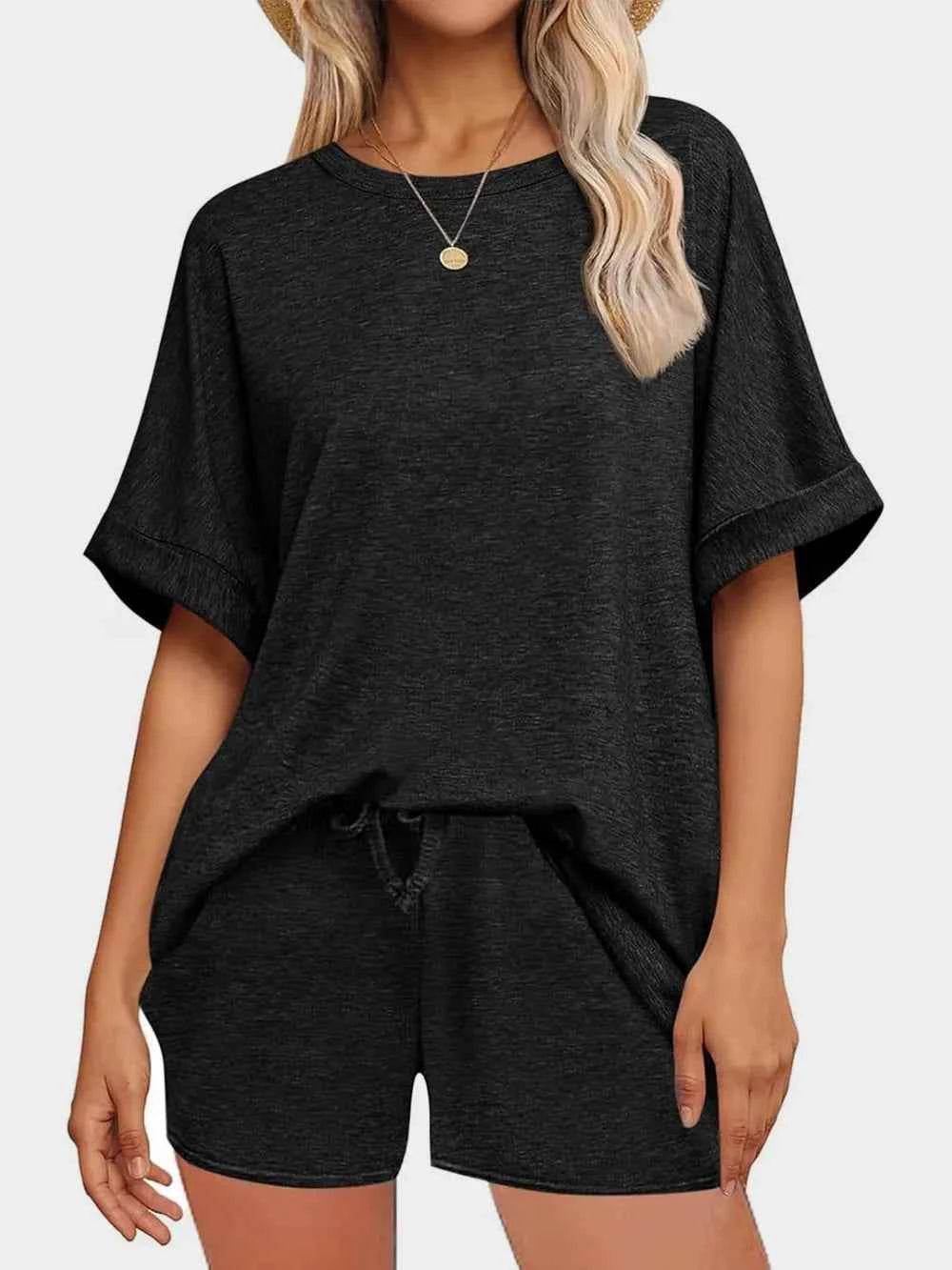 Round Neck T-Shirt and Shorts Set for Comfortable Everyday Wear - EBYNN
