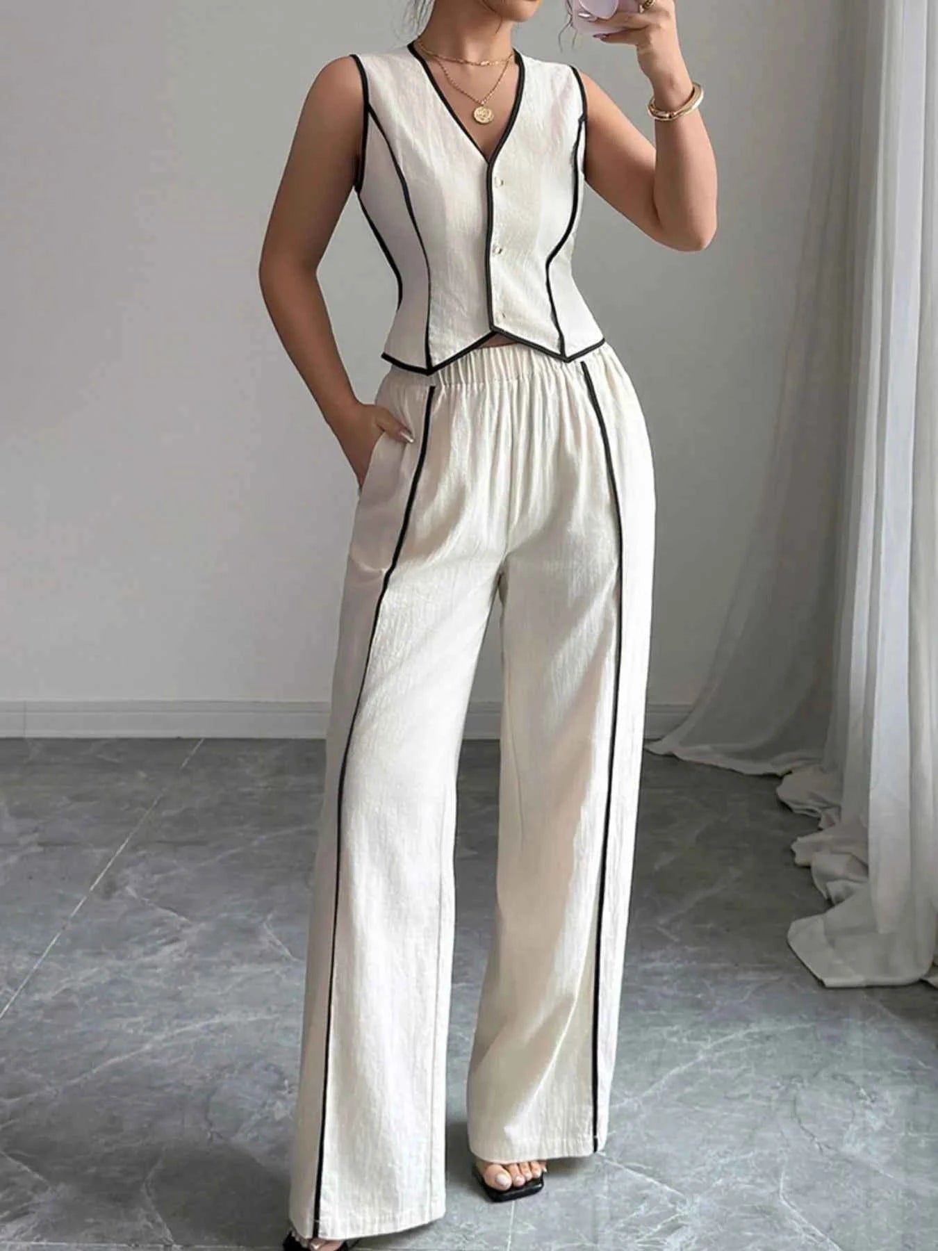 Contrast Trim V-Neck Vest and Pants Set.