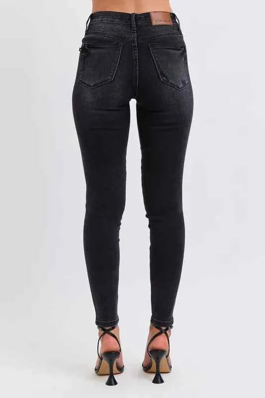 Judy Blue Plus Size Mid Rise Tummy Control Skinny Jeans.