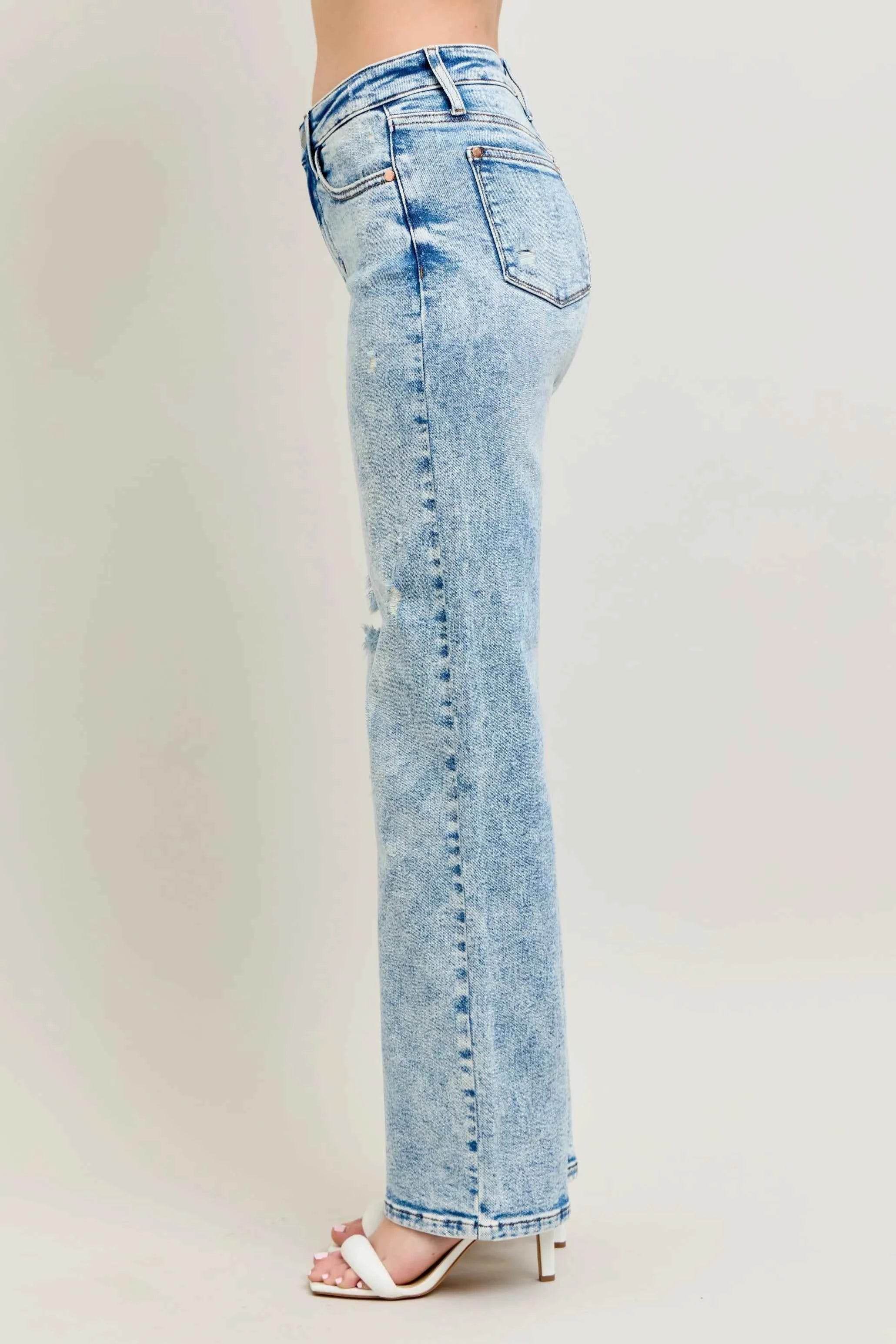 Judy Blue Plus Size High-Waist Mineral Wash 90's Straight Jeans.