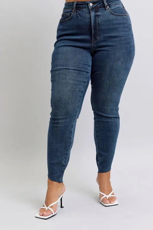 Judy Blue Plus Size High Waist Tummy Control Skinny Jeans.