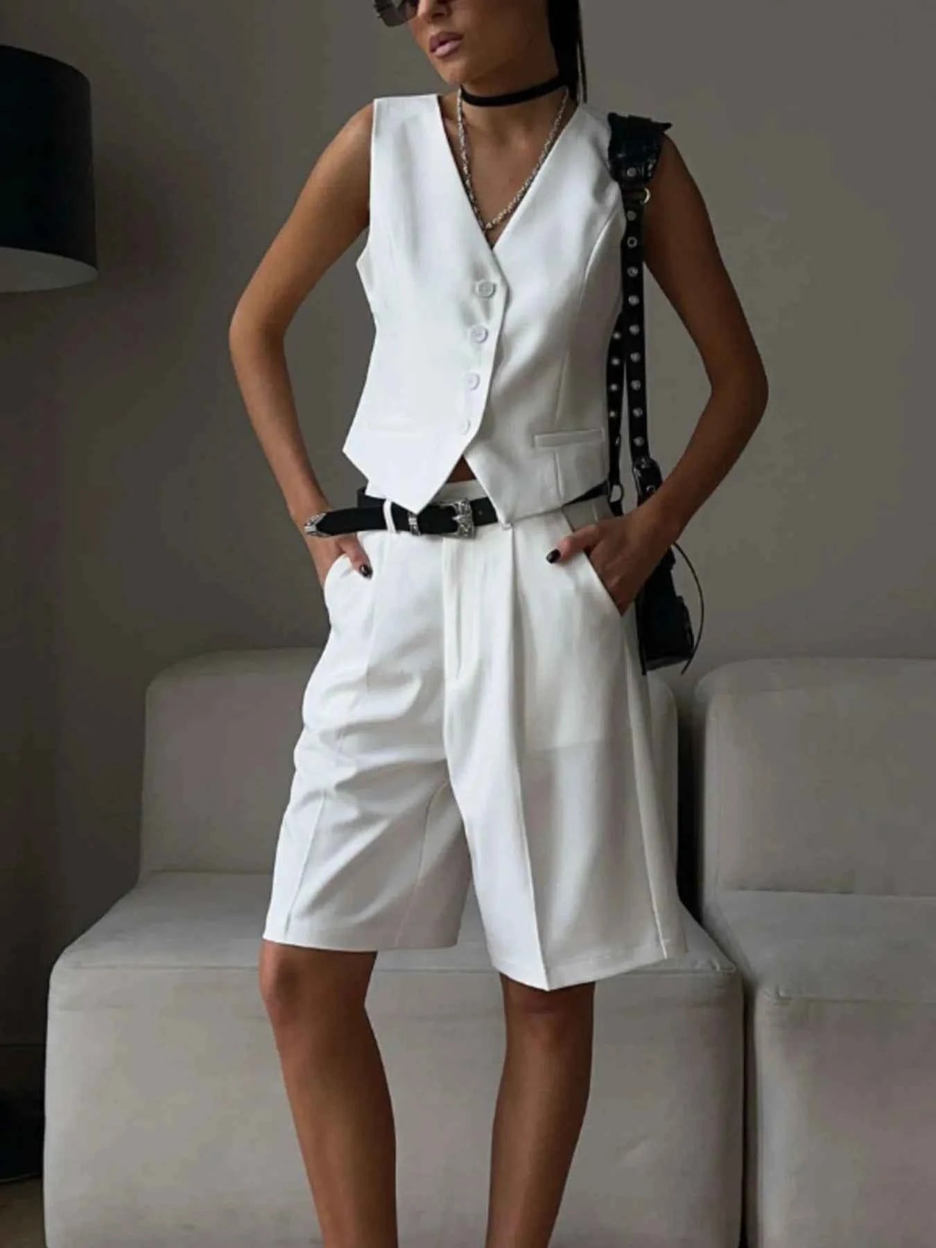 V-Neck Vest and Pants Two-Piece Blazer Set.