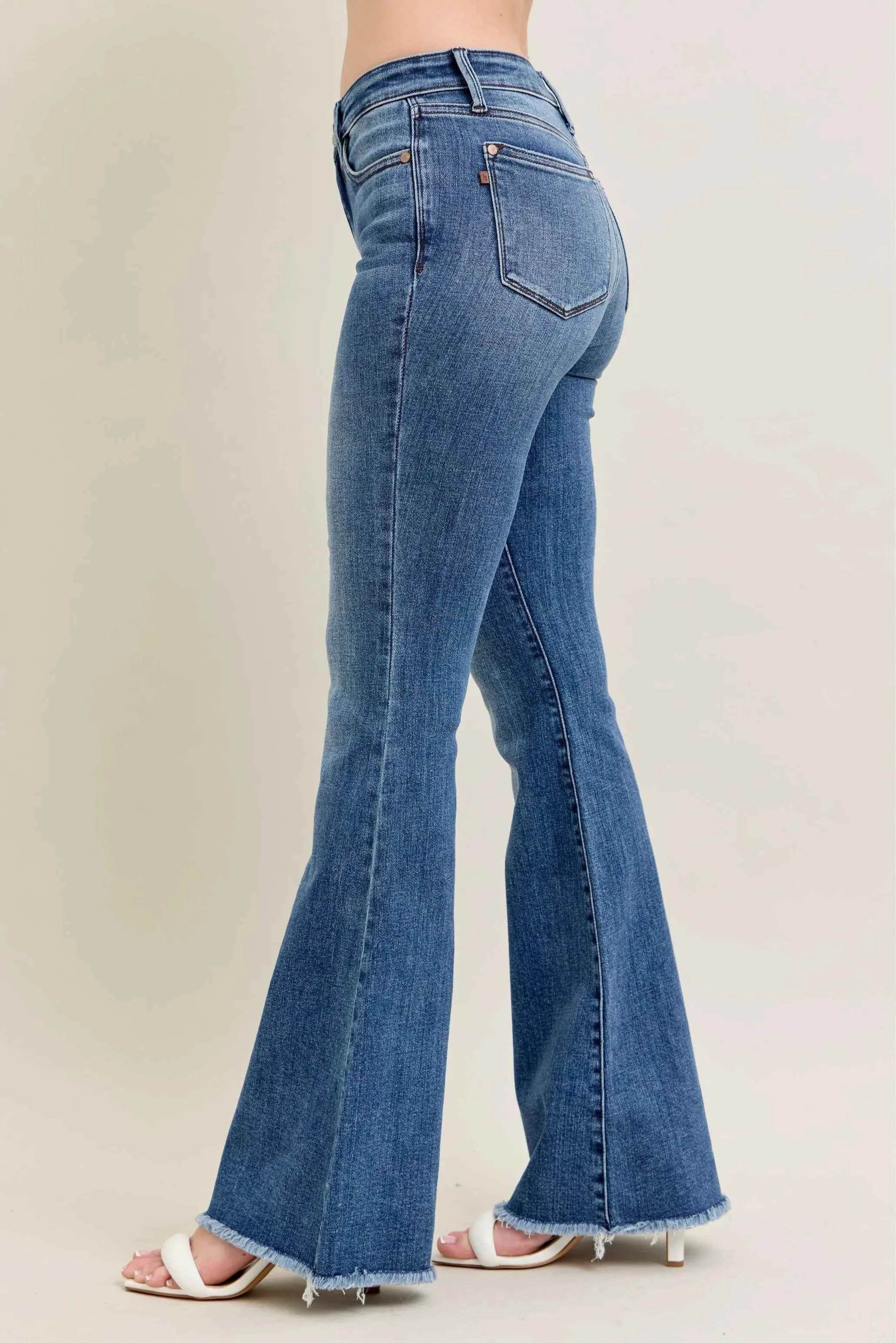 Judy Blue Plus Size Vintage Wash Flare Jeans with Destroy Hem.