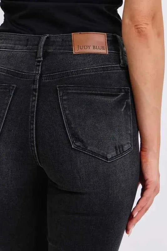 Judy Blue Plus Size Mid Rise Tummy Control Skinny Jeans.