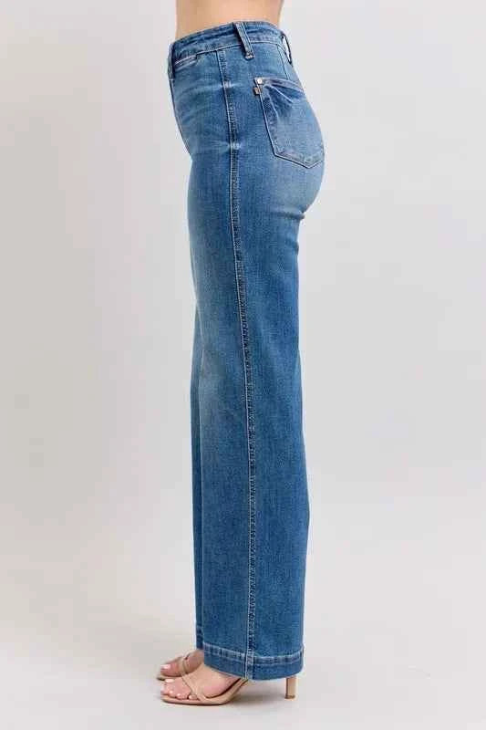 Judy Blue Plus Size High Waist Contrast Thread Straight Jeans.