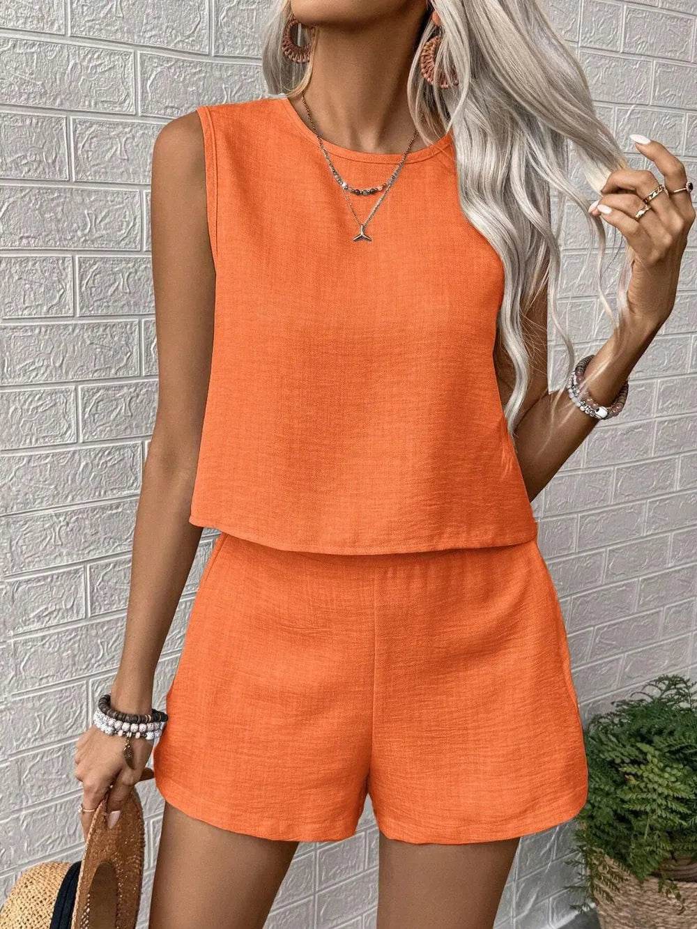 Round Neck Sleeveless Top and Shorts Set - EBYNN