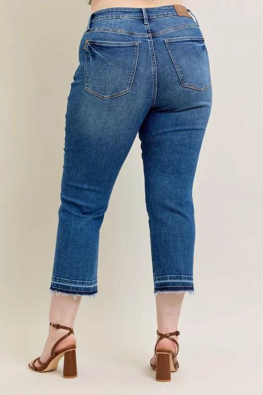 Judy Blue Plus Size High Waist Vintage Wash Kick Flare Jeans.