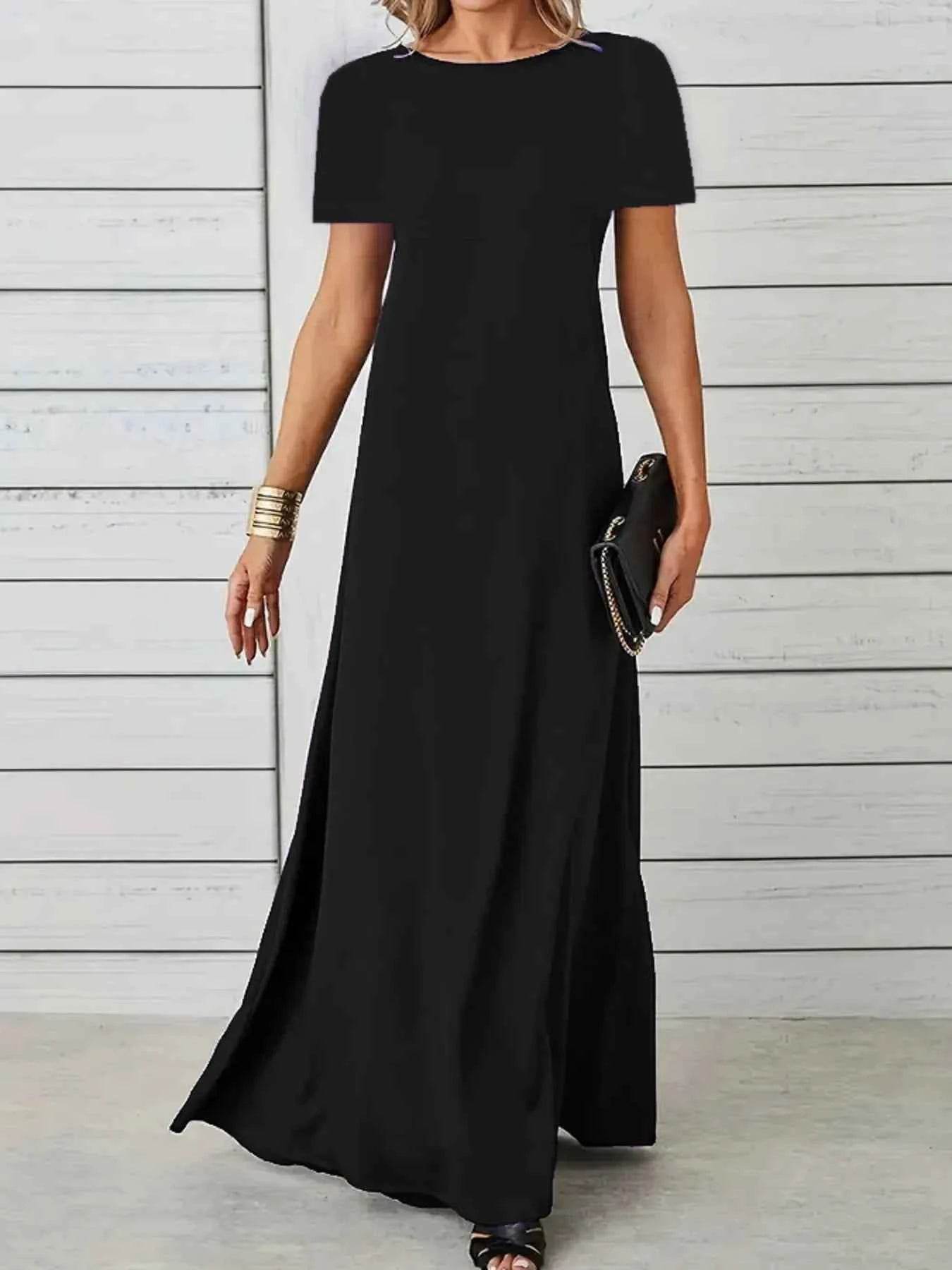 Plus Size A-Line Maxi Dress with Round Neck and Short Sleeves.