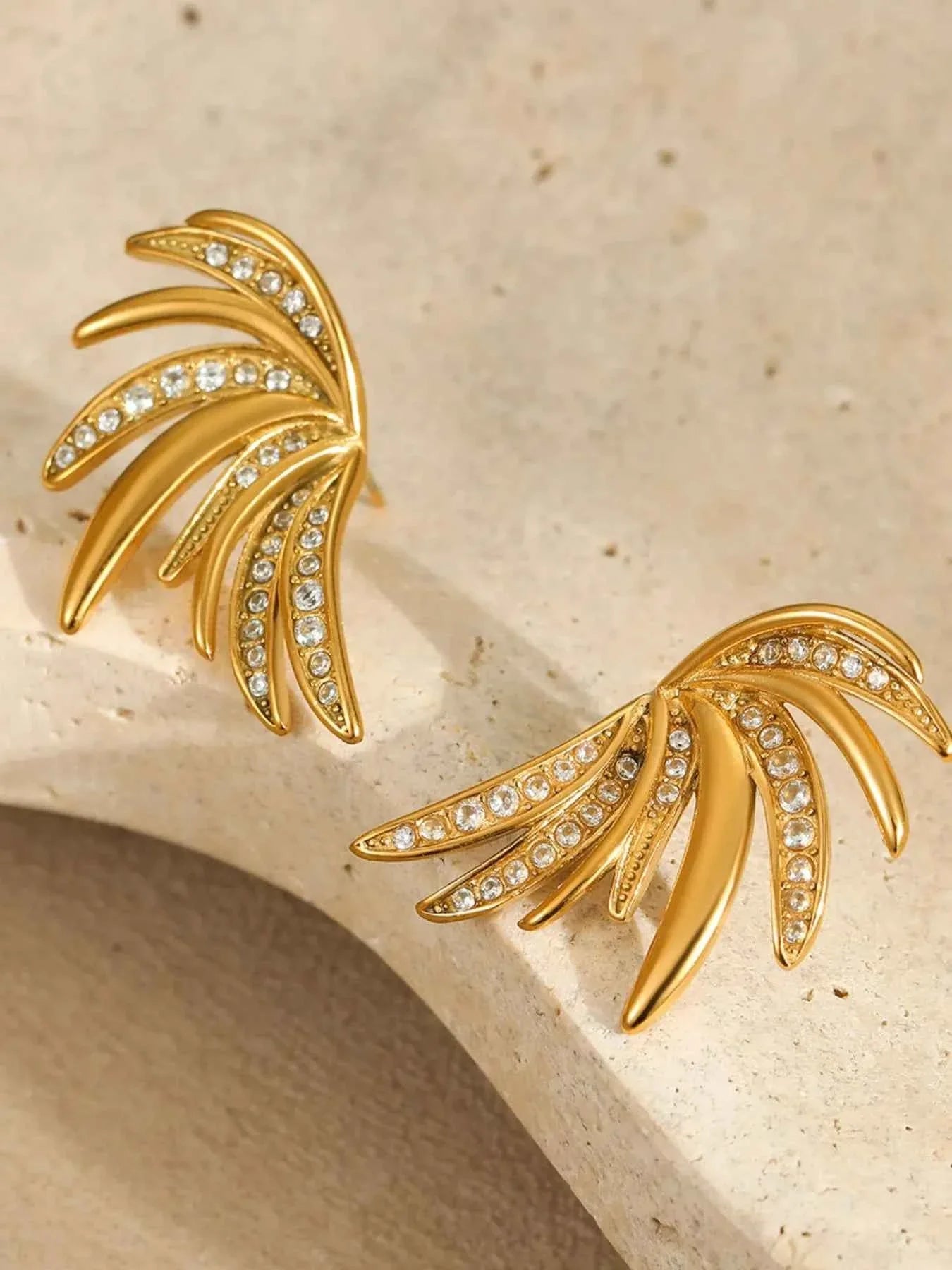 18K Gold-Plated Stainless Steel Zircon Geometric Earrings.