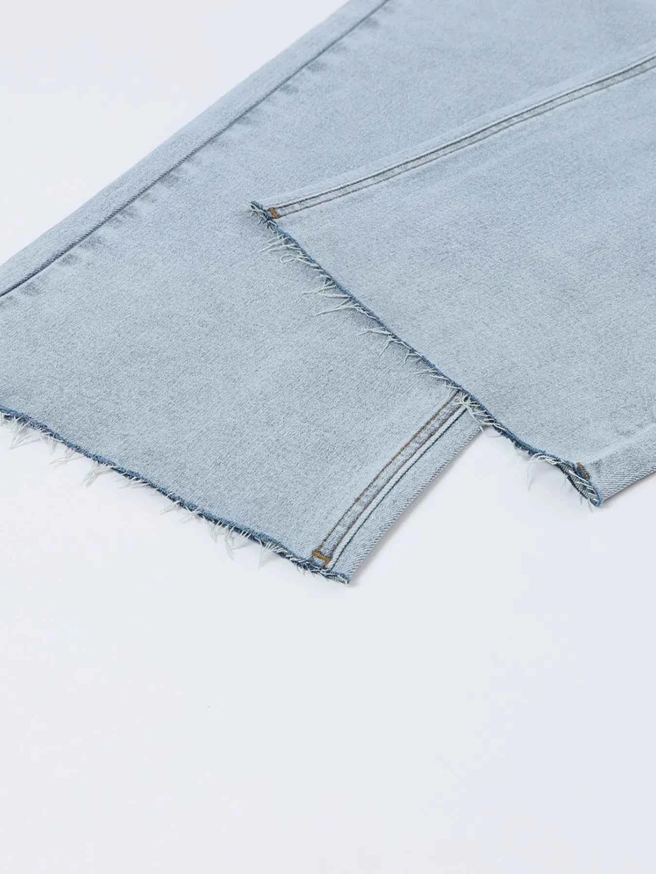 Stylish Wide Leg Jeans for Modern Comfort.