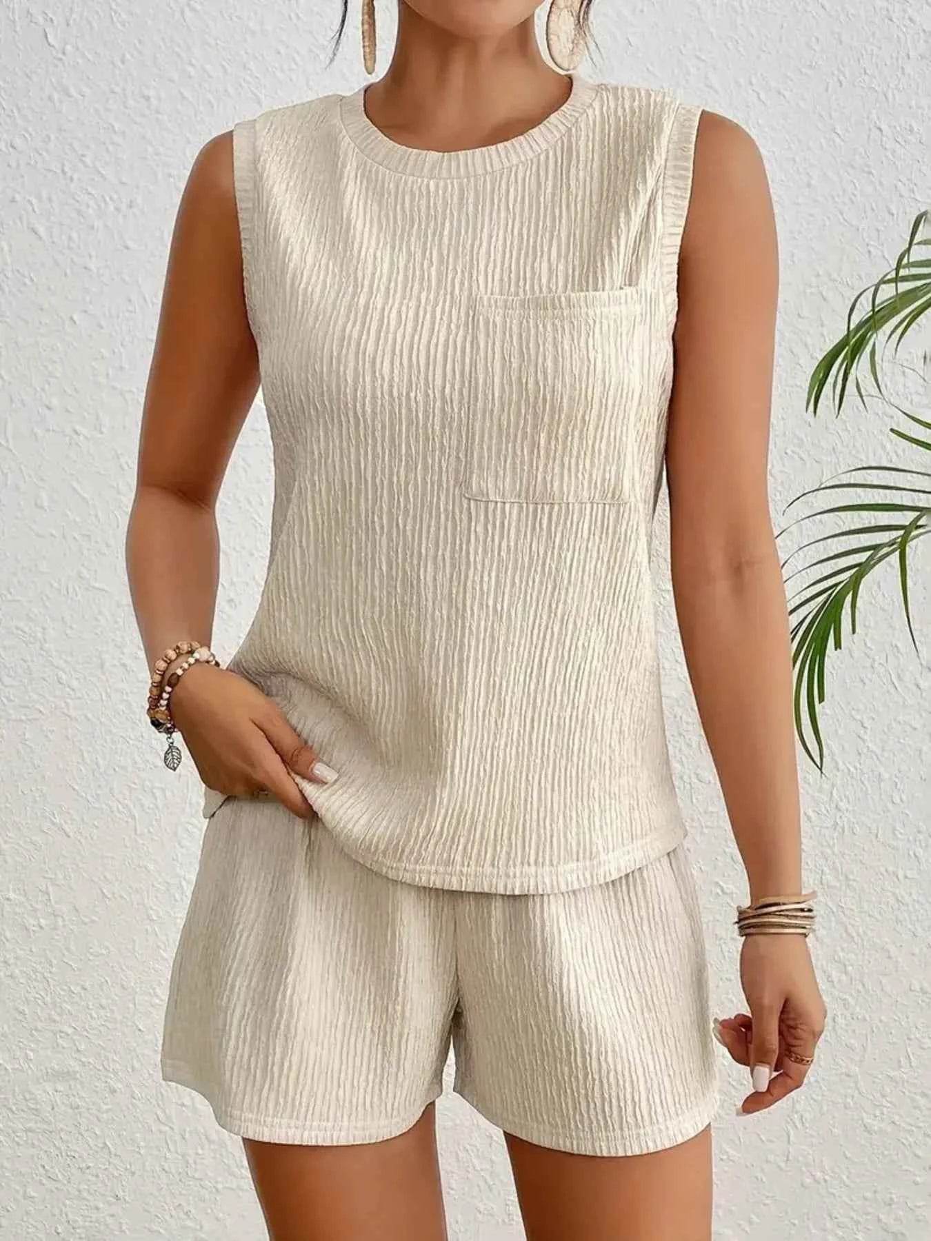 Round Neck Tank Top Set with Matching Shorts for Ultimate Comfort - EBYNN