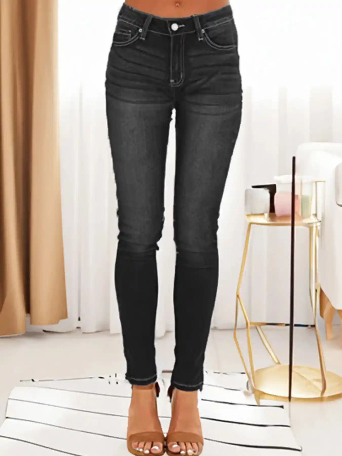 Skinny Fit Washed Jeans.