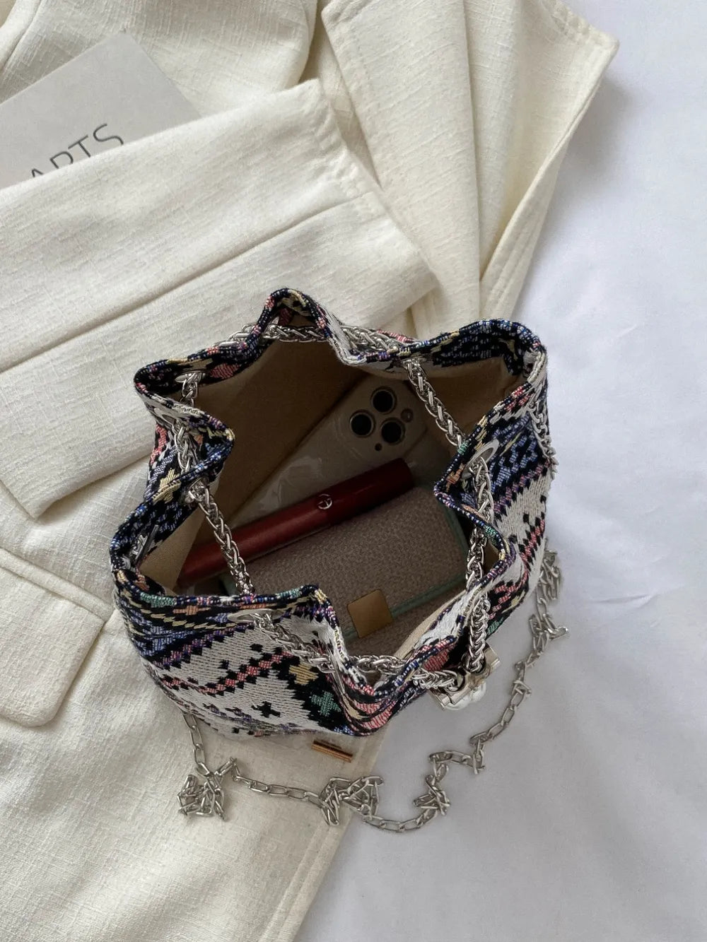 Printed Chain Bucket Bag.