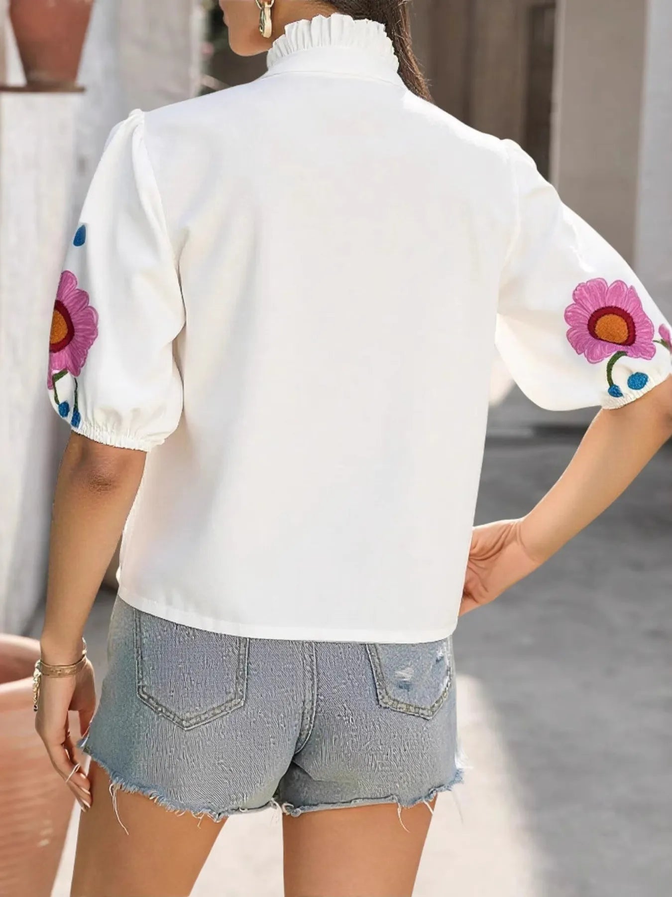 Floral Print Notched Puff Sleeve Blouse.