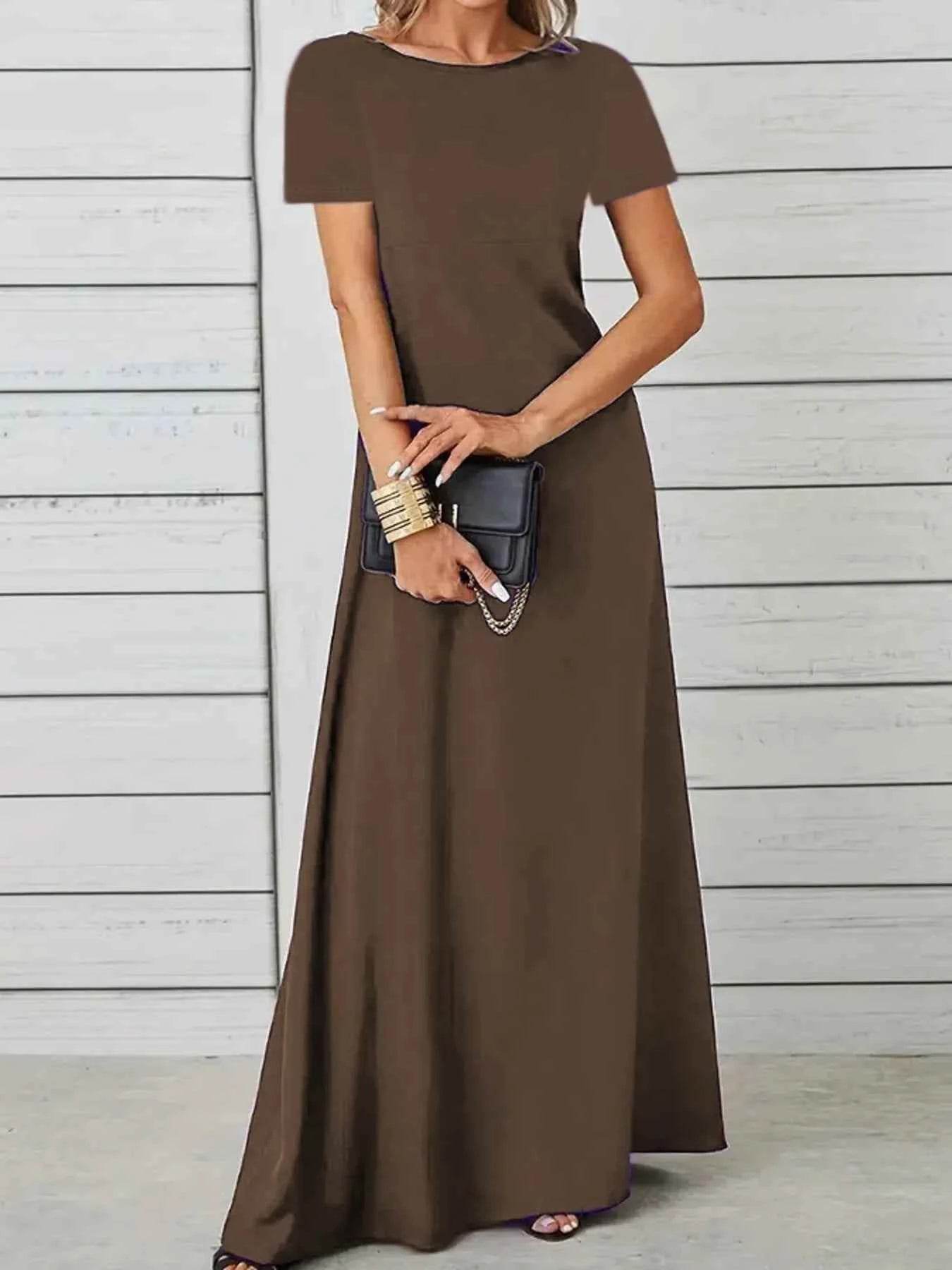 Plus Size A-Line Maxi Dress with Round Neck and Short Sleeves.
