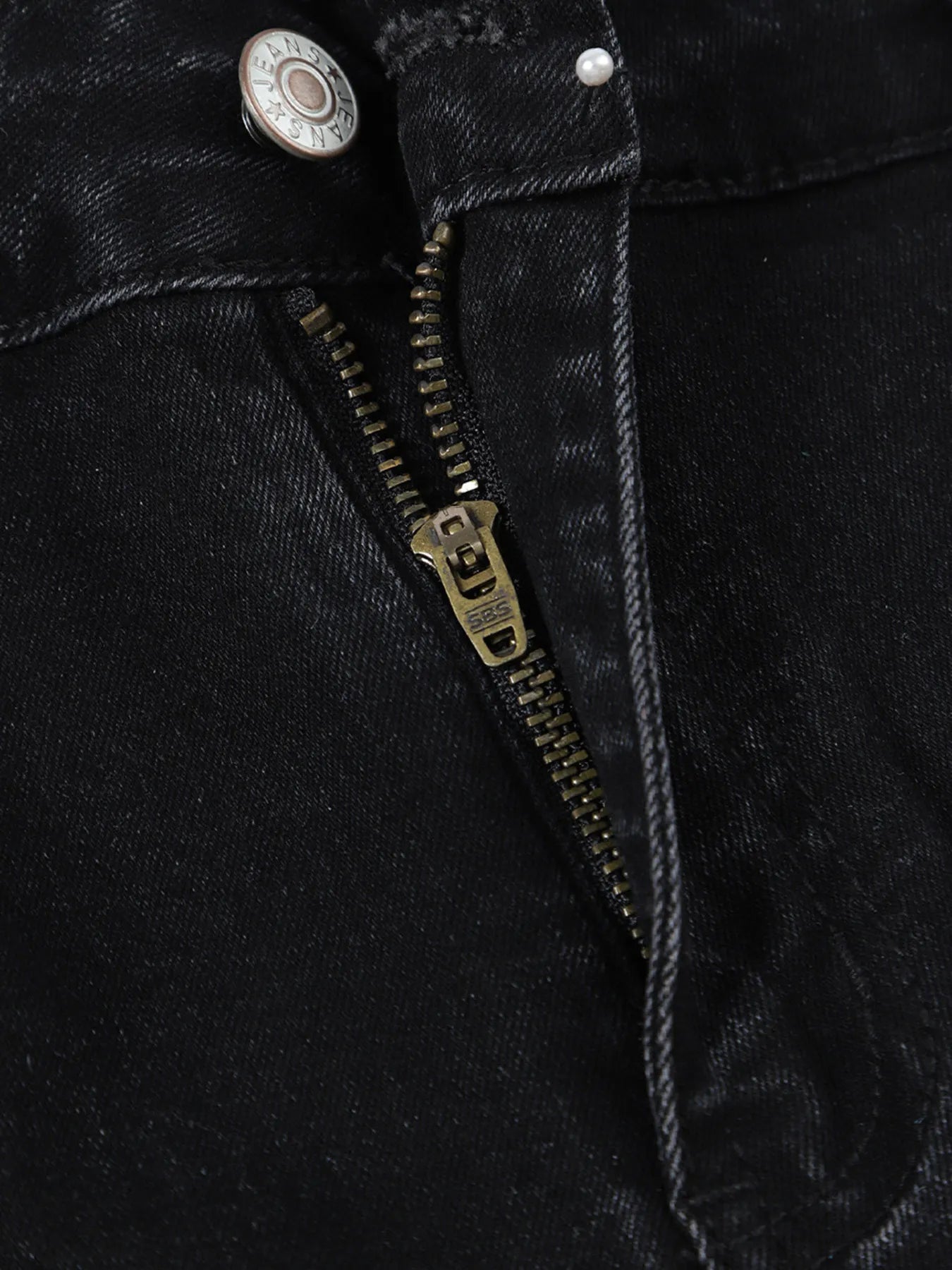 Stylish Wide Leg Jeans for Modern Comfort.