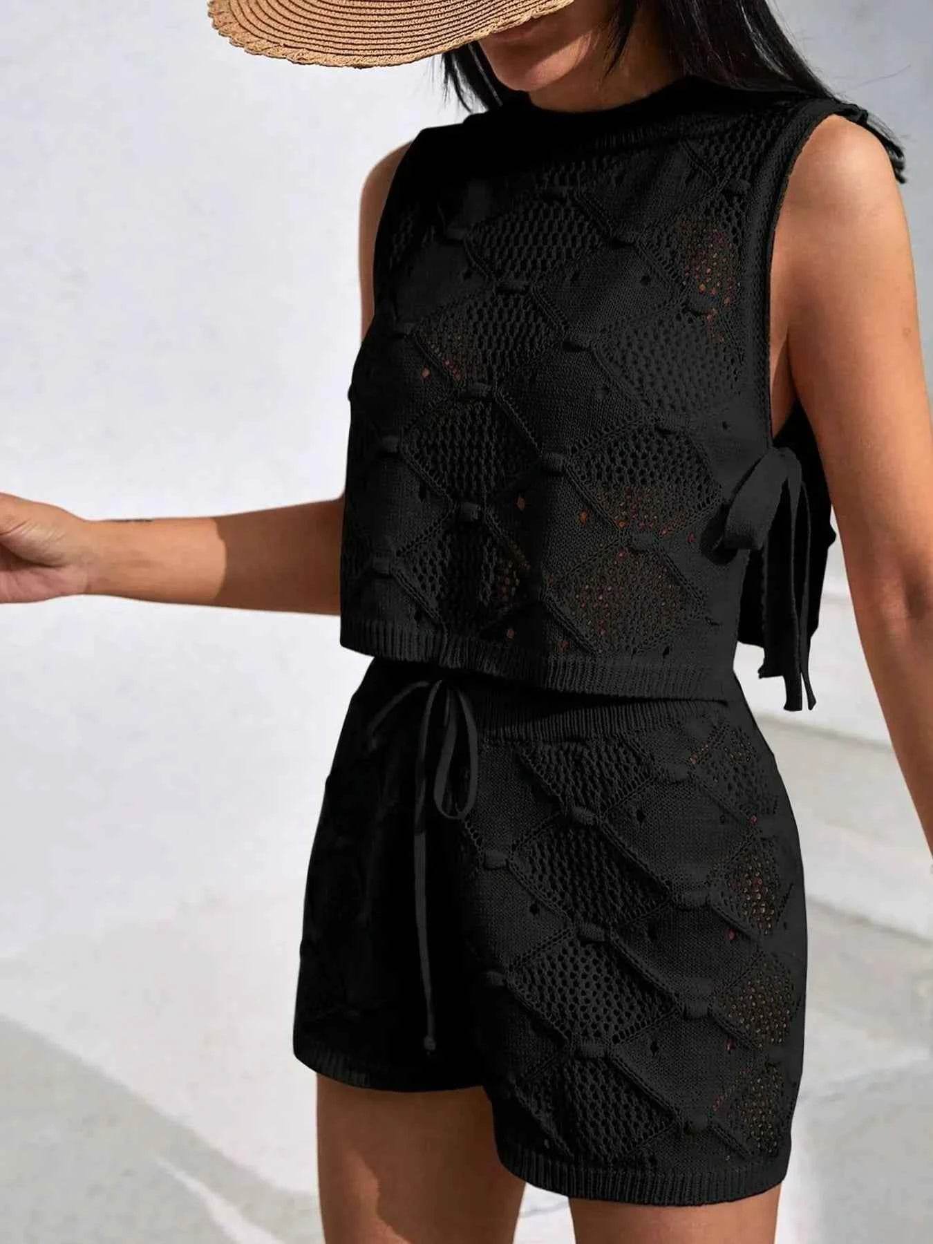 Diamond Pattern Sleeveless Top and Shorts Knit Set - EBYNN