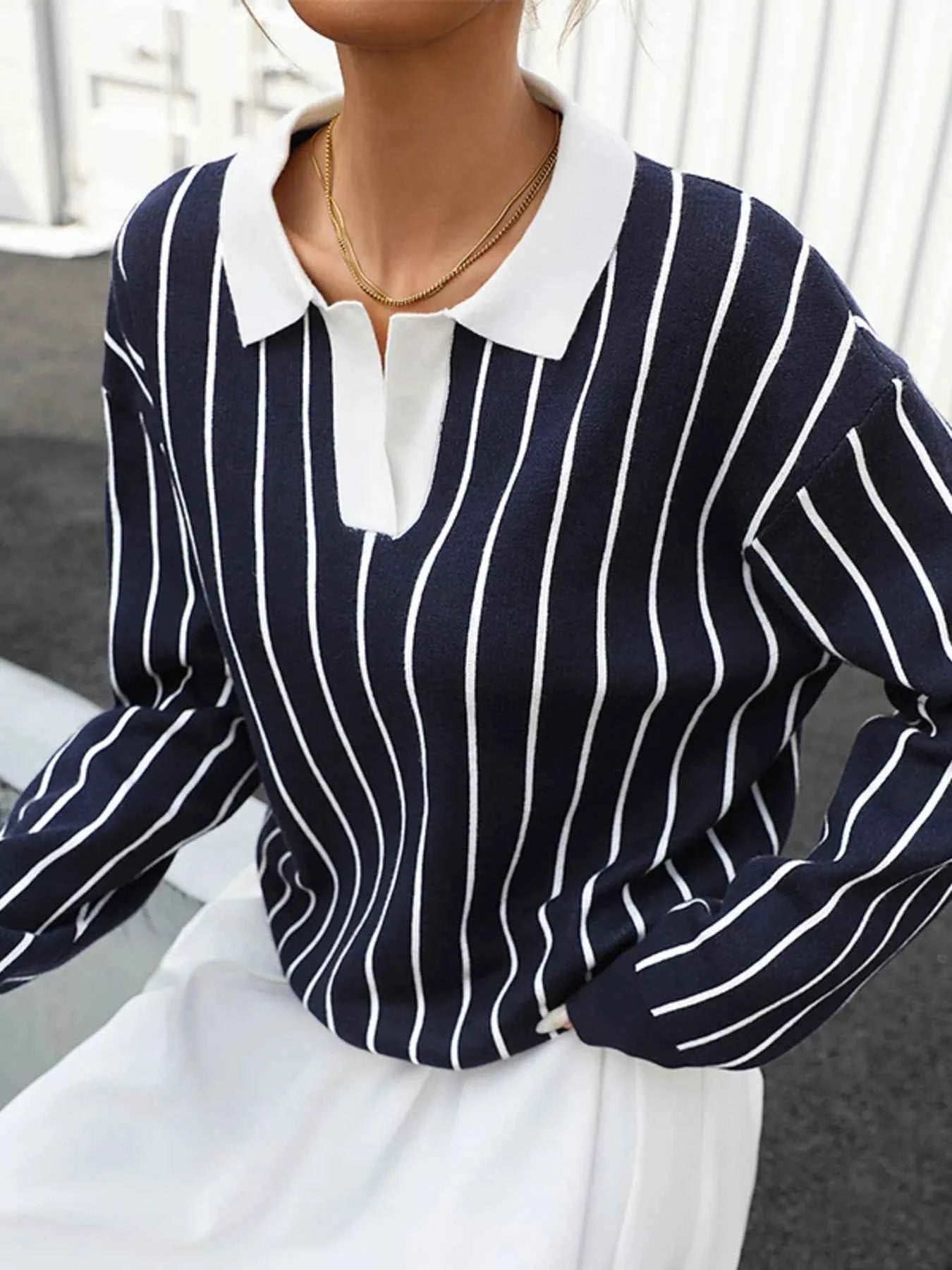 Stripe Contrast Collar Long Sleeve Knit Top.