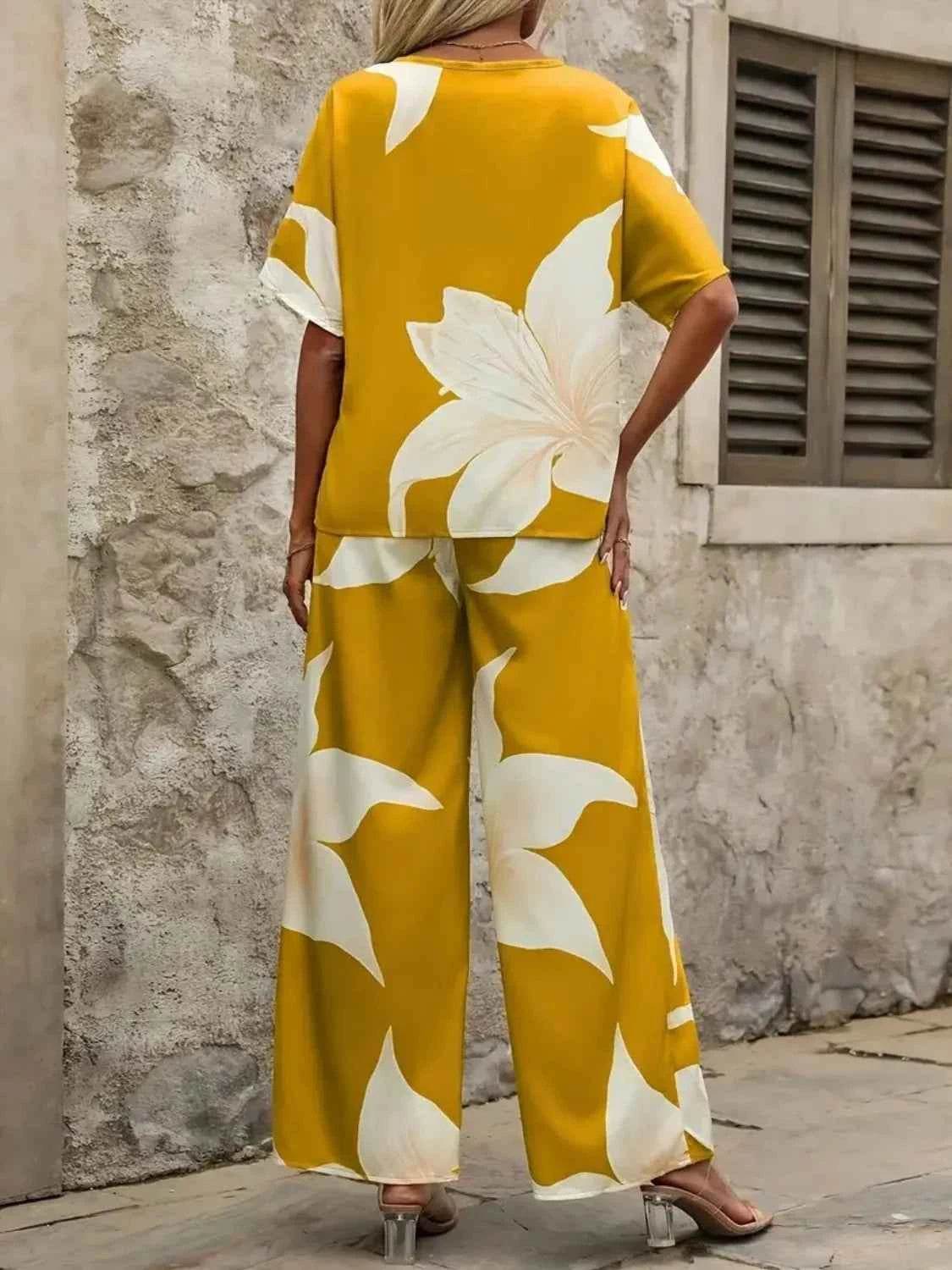 Printed V-Neck Top and Wide Leg Pants Set - EBYNN