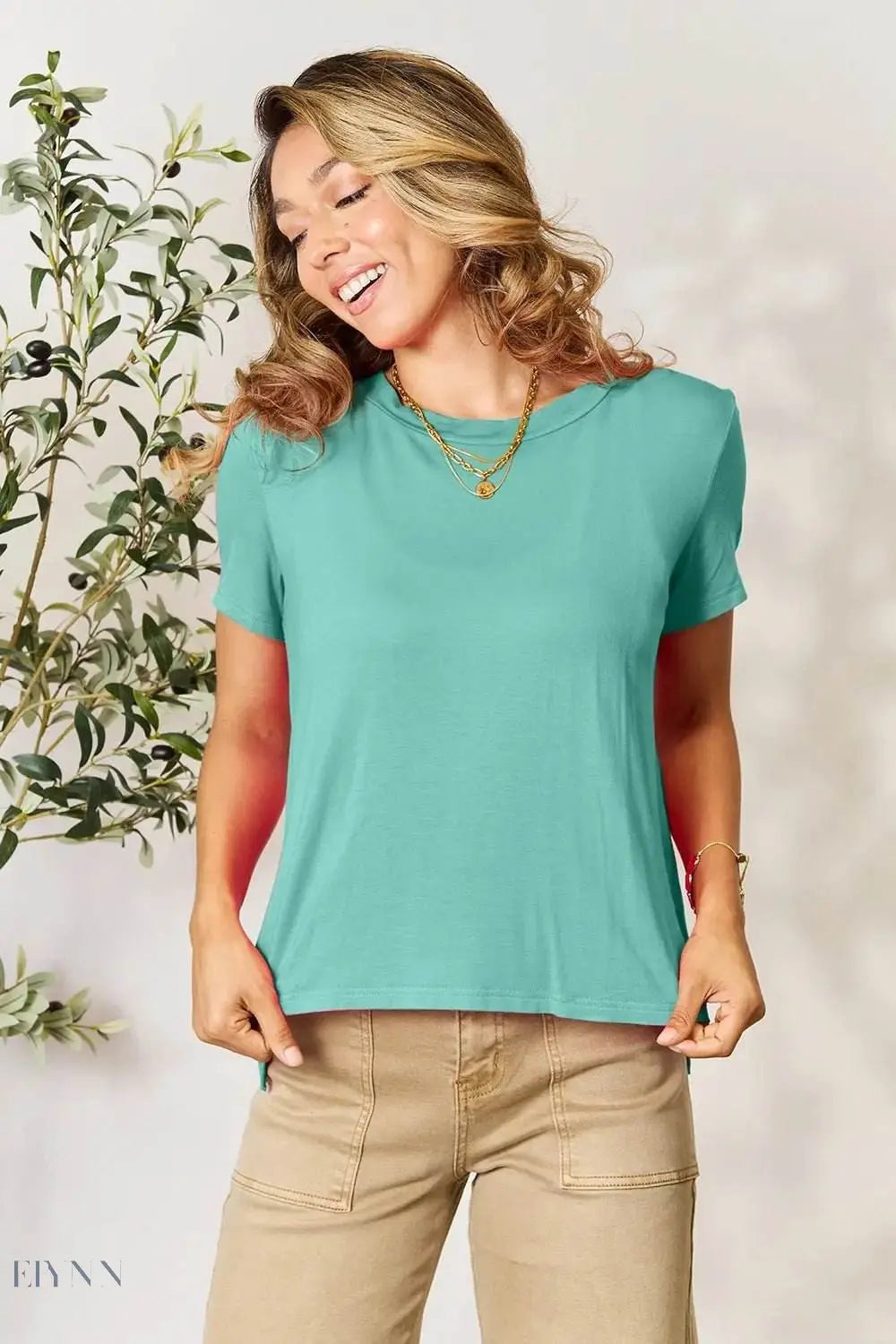 Basic Round Neck T-Shirt - Full Size Short Sleeve Tee for Everyday Wear - EBYNN
