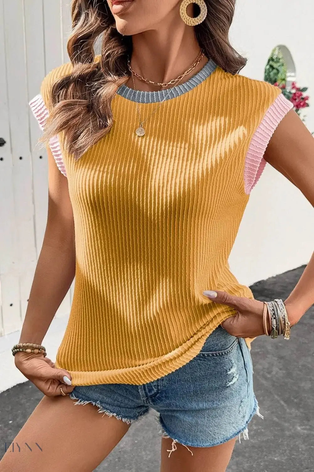 Contrast Trim Sleeveless Top - Stylish Ribbed Knit Design - EBYNN