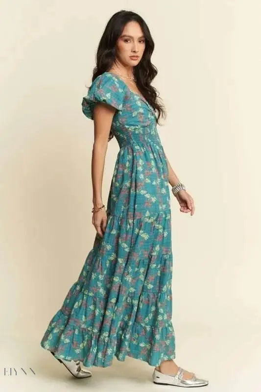 Davi & Dani Lightweight Sweetheart Neck Textured Maxi Dress - EBYNN